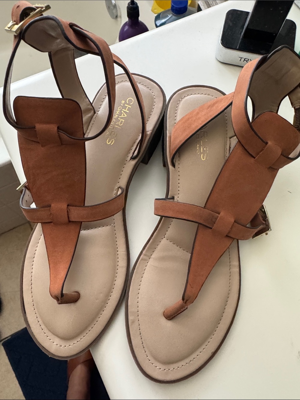 Charles by Charles David Cognac/Tan Suede T-Strap Sandals